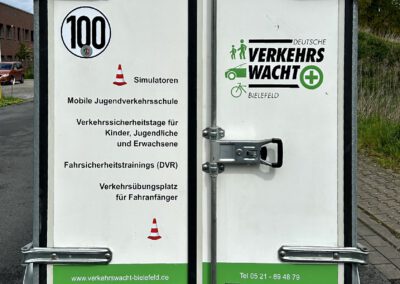 Deutsche Verkehrs Wacht Bielefeld Anhaenger hinten